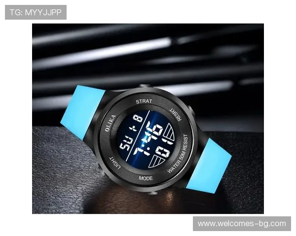 智能运动手表全新体验定闹钟和畅玩游戏轻松掌控健康与娱乐